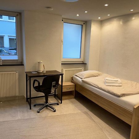 City Apartment Stadtwohnung Mit Kueche Und Netflix Nahe Bahnhof Зінсгайм Екстер'єр фото